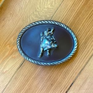 🐴🐎BULL BELT BUCKLE🐎🐴Nocona Buckles. Brown enamel with silver detailing